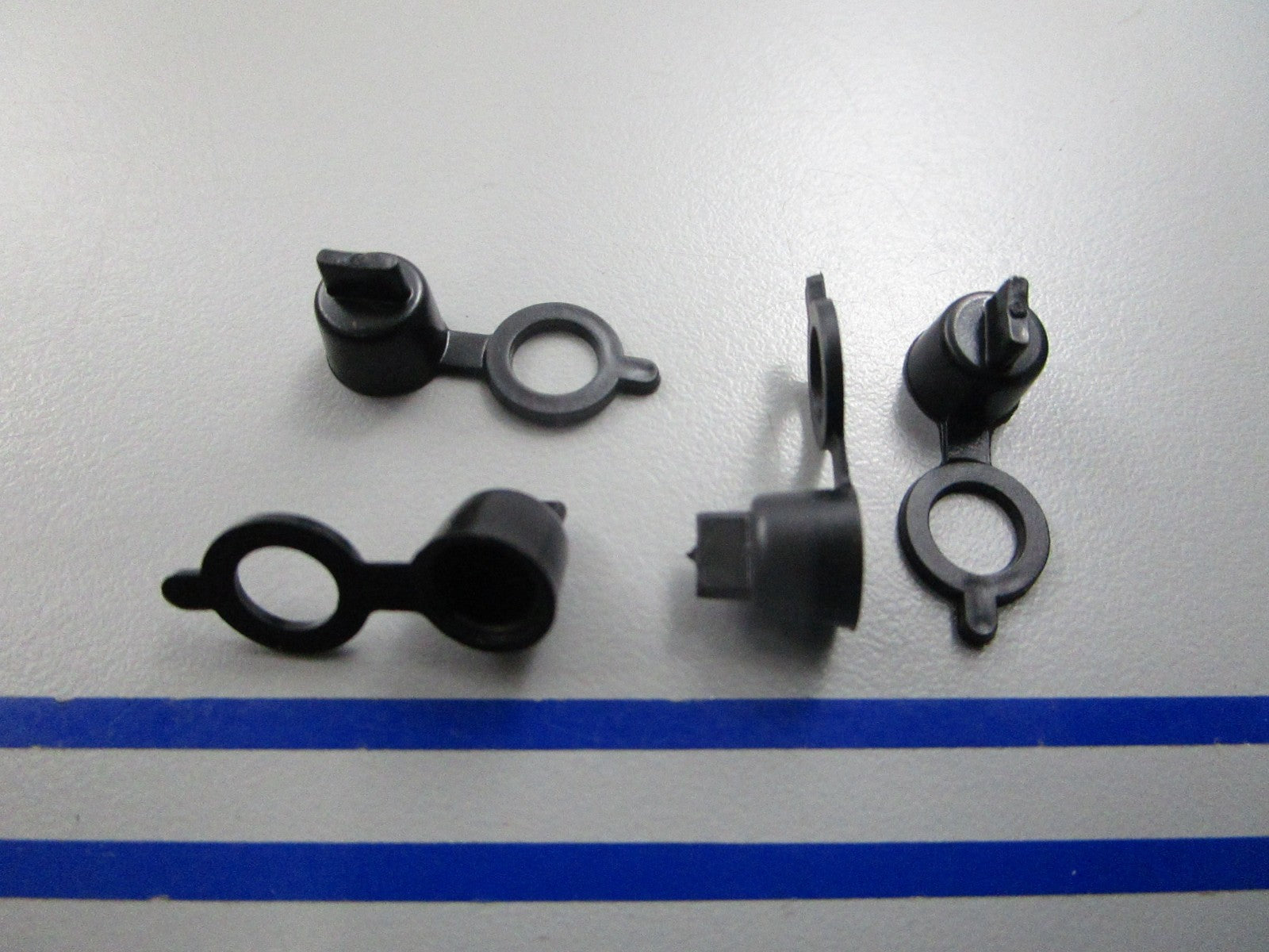 NEW OEM (LOT OF 4) 19-77633Q Mercury Quicksilver Grease Fitting Cap 0810