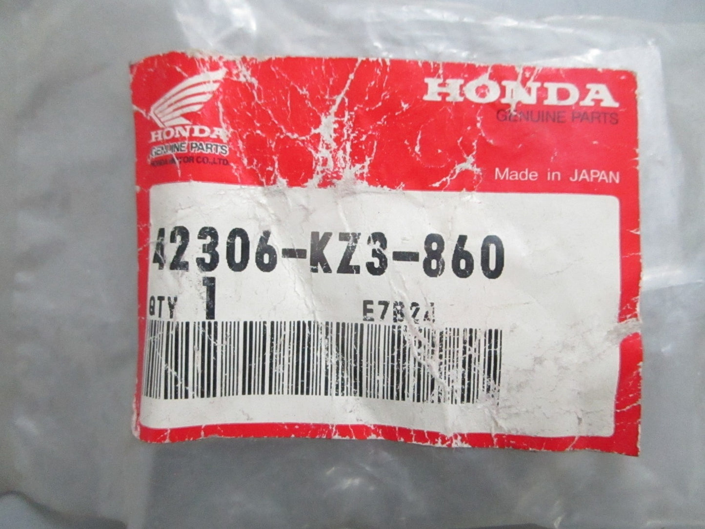 *NEW OEM* 0820 Honda Axle Block 42306-KZ3-860