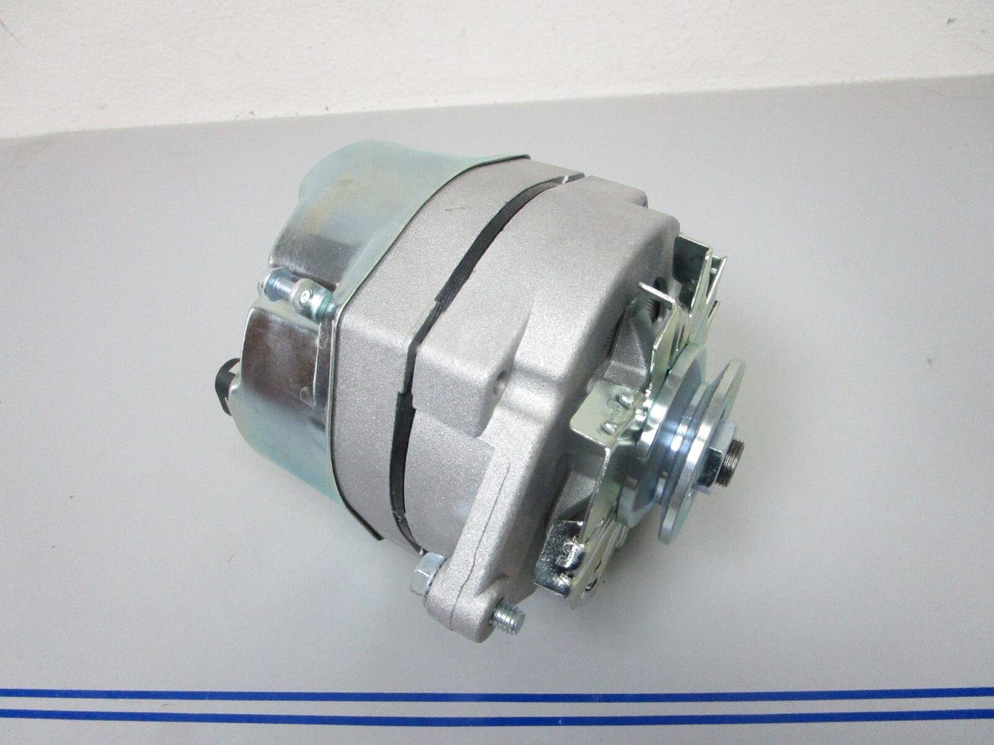 *NEW* 0720 WAI 12V Alternator 7152N Replaces: OMC Evinrude Mercury Mercruiser