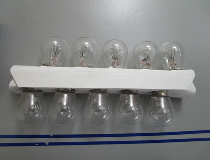 *NEW* (LOT OF 10) 0810 Eiko Miniature Lamps 1157