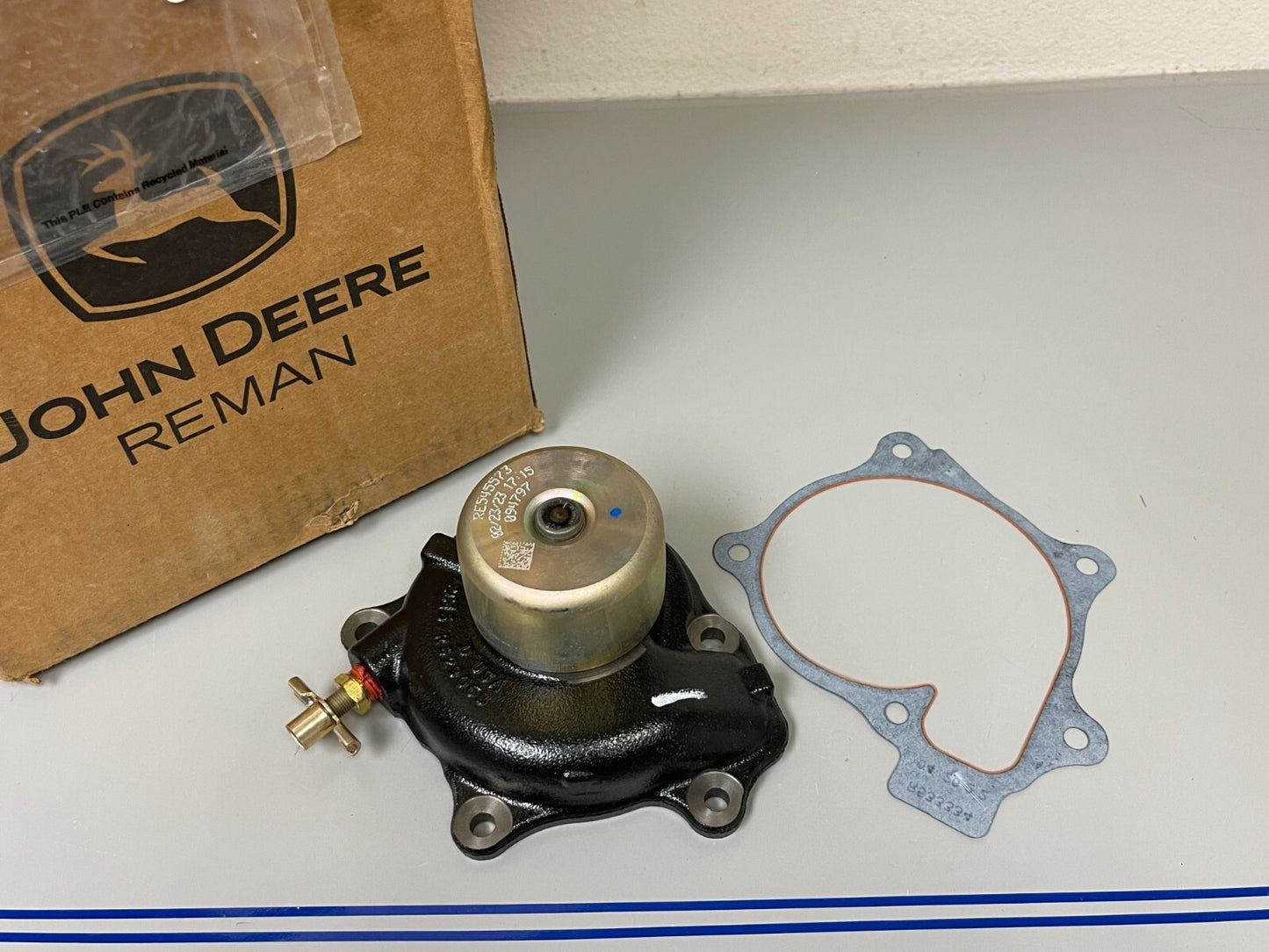 *NEW OEM* 0720 John Deere Water Pump SE502114