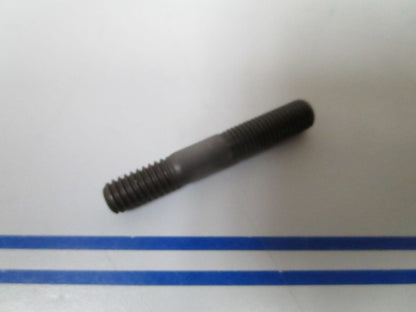 *NEW OEM* 0720 OMC Johnson Evinrude Flywheel Mounting Stud 352989 0352989