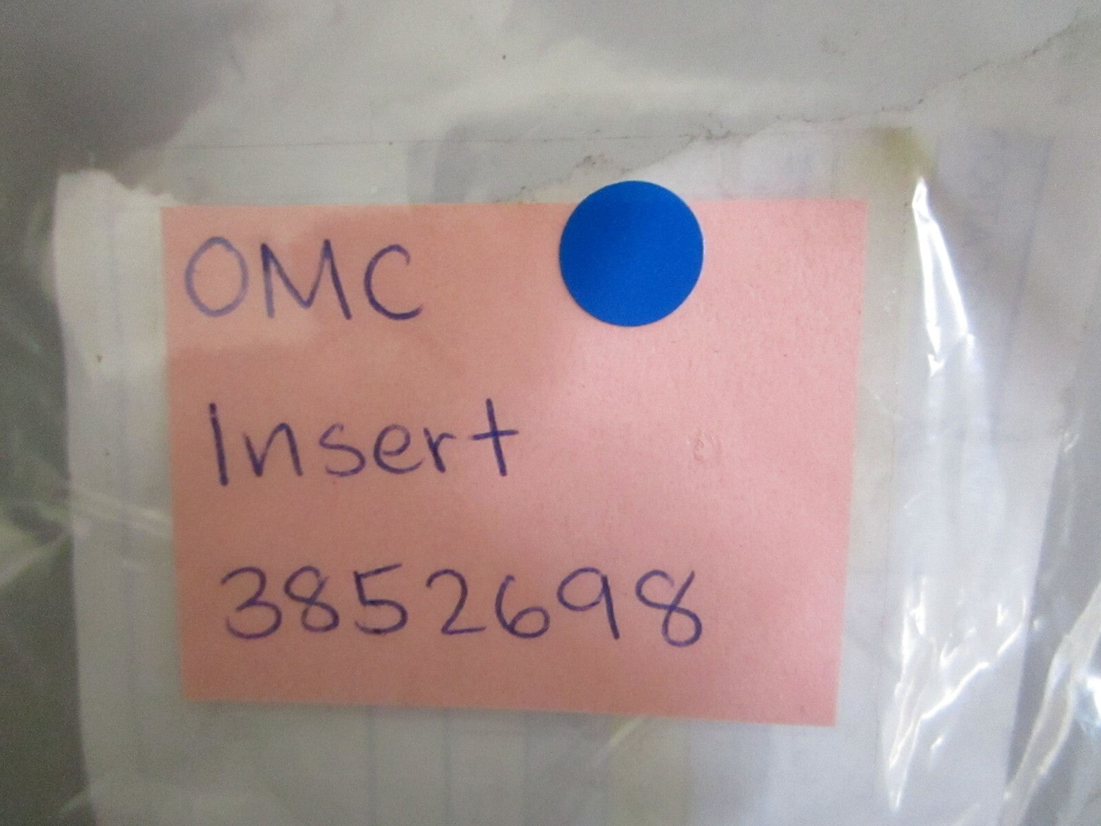 *NEW OEM* 0770 OMC Johnson Evinrude Insert 3852698 03852698