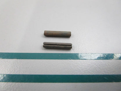 NEW OEM (LOT OF 2) 307901 0307901 OMC Johnson Evinrude Pin 0810