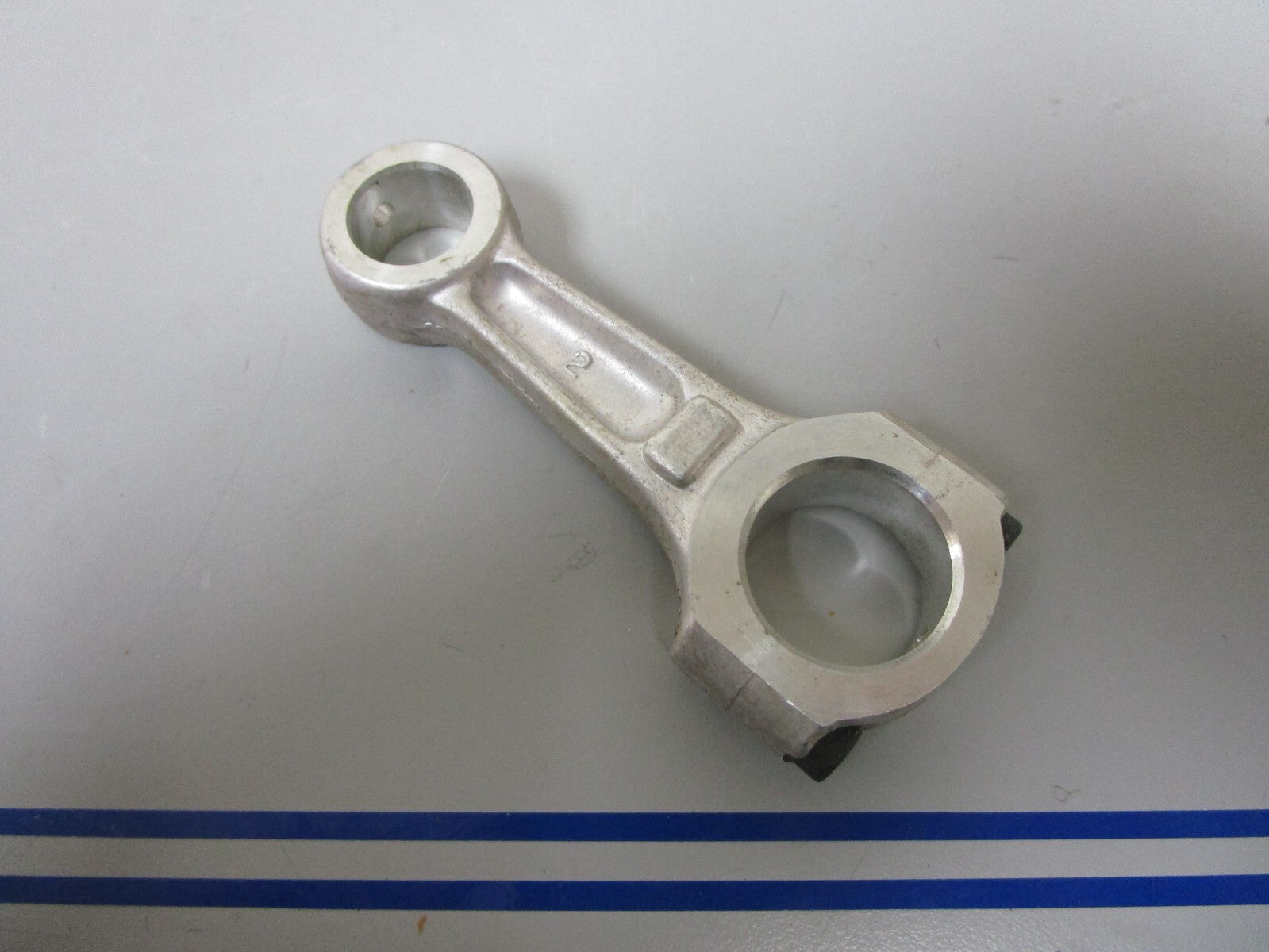 *NEW OEM* 0720 OMC Johnson Evinrude Connecting Rod 394692 0394692