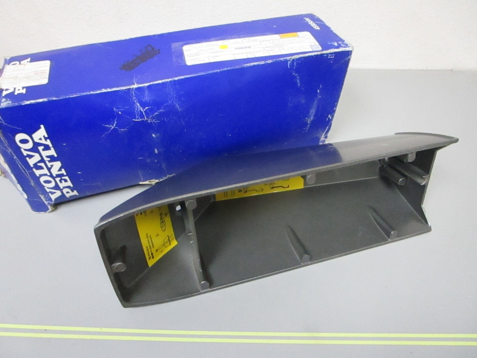 *NEW OEM* 0720 Volvo Penta Cover 3857148