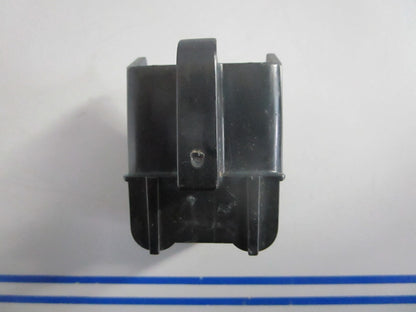 NEW OEM 435818 0435818 OMC Johnson Evinrude Latch 0820