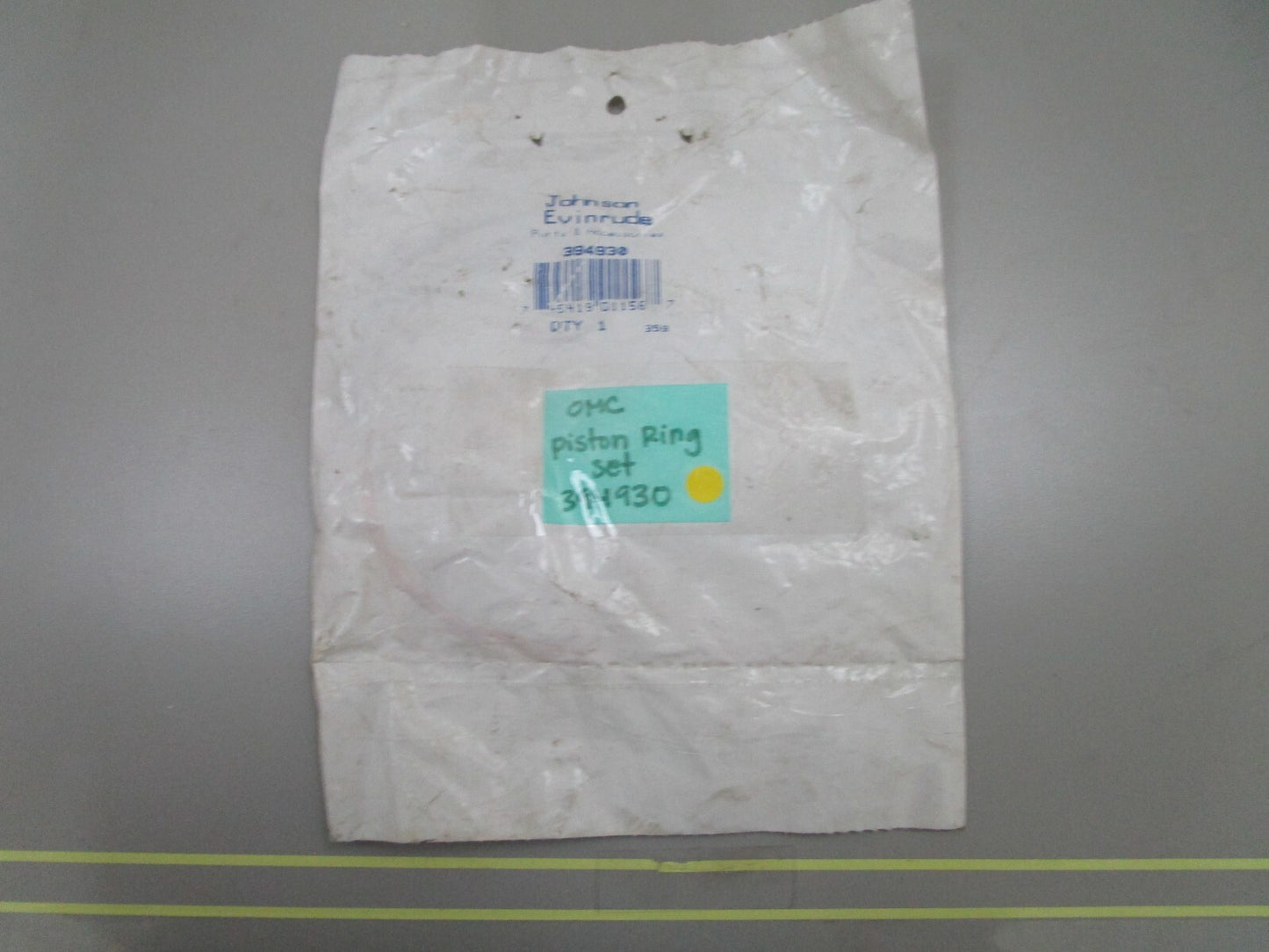 *NEW OEM* 0810 OMC Johnson Evinrude Piston Ring Set 394930 0394930