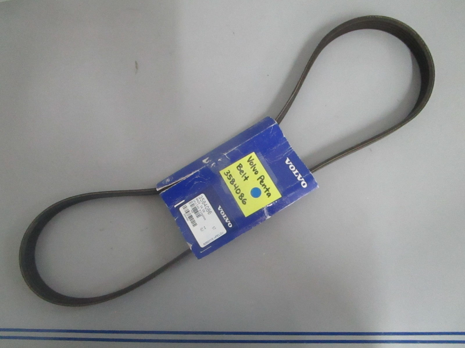 *NEW OEM* 0820 Volvo Penta Belt 3584086
