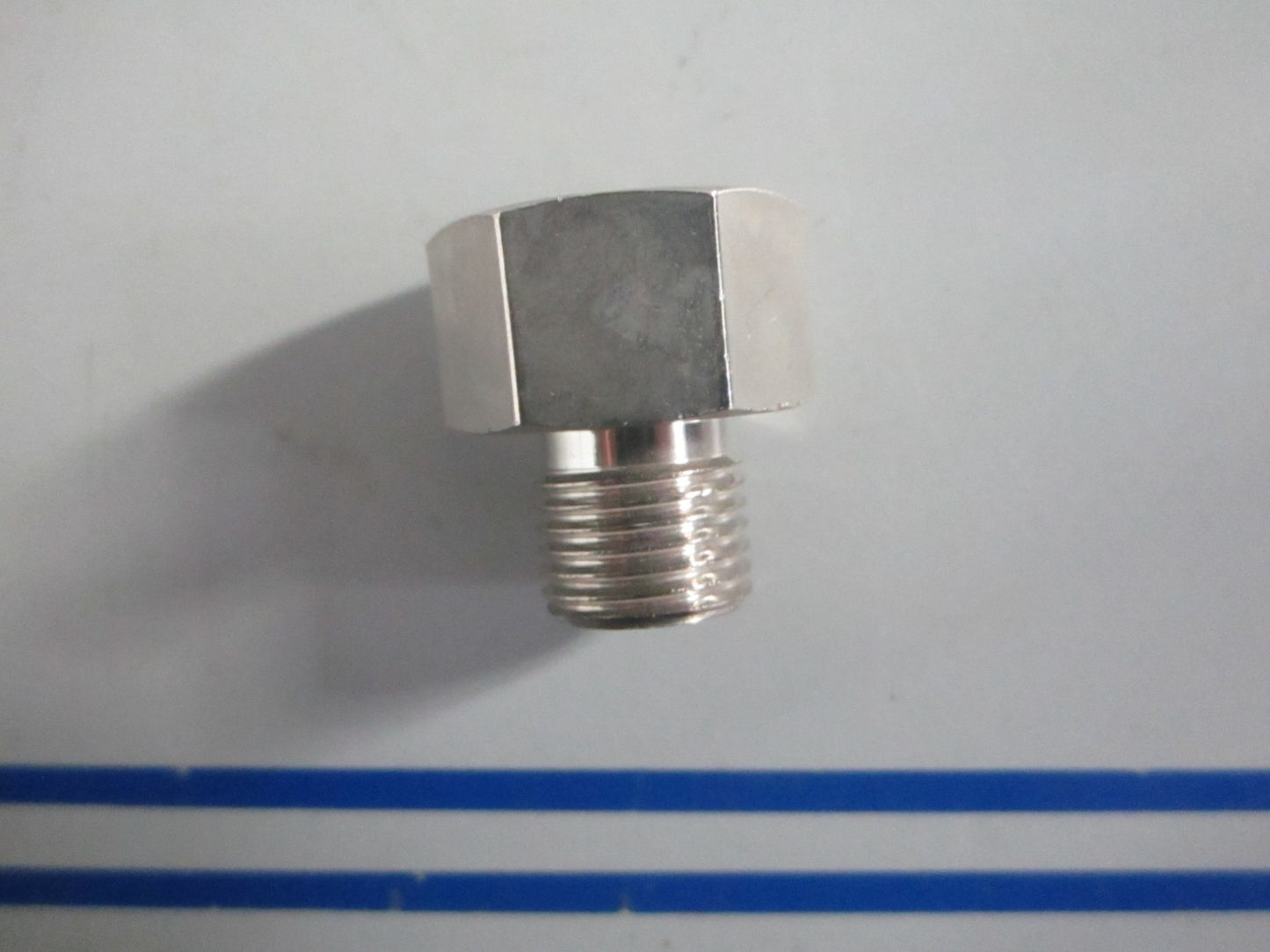 NEW OEM 872698 Volvo Penta Nipple 0820