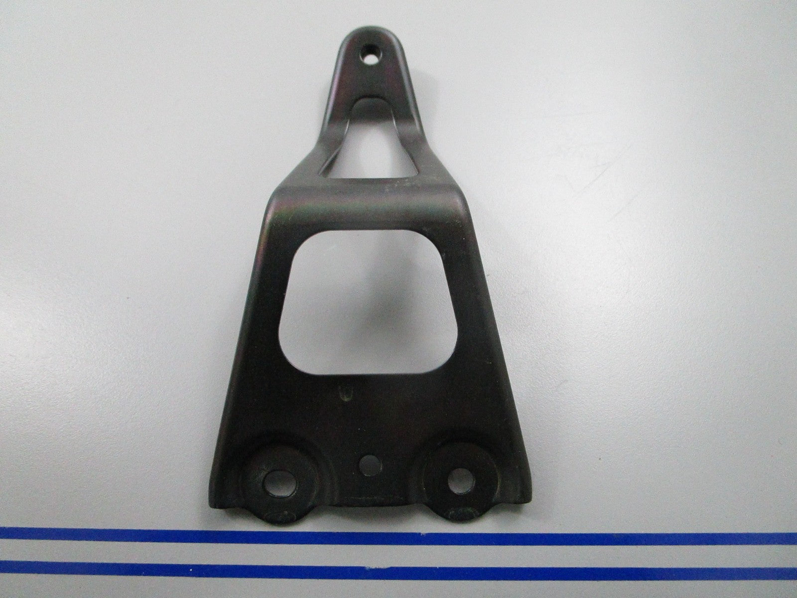 *NEW OEM* 0810 Yamaha Side Stay 3HE-2831U-00-00