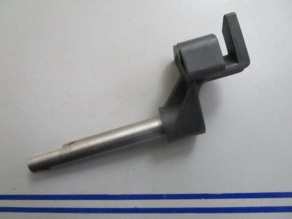 *NEW OEM* 0820 OMC Johnson Evinrude Shift Shaft & Lever 435226 0435226