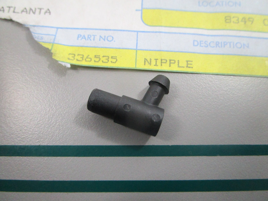 NEW OEM 336535 0336535 OMC Johnson Evinrude Nipple 0810