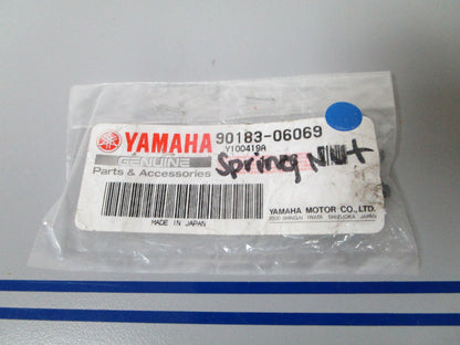 NEW OEM 90183-06069 Yamaha Spring Nut 0720