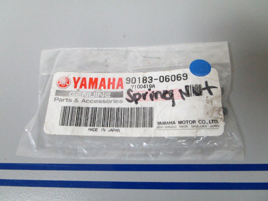 NEW OEM 90183-06069 Yamaha Spring Nut 0720