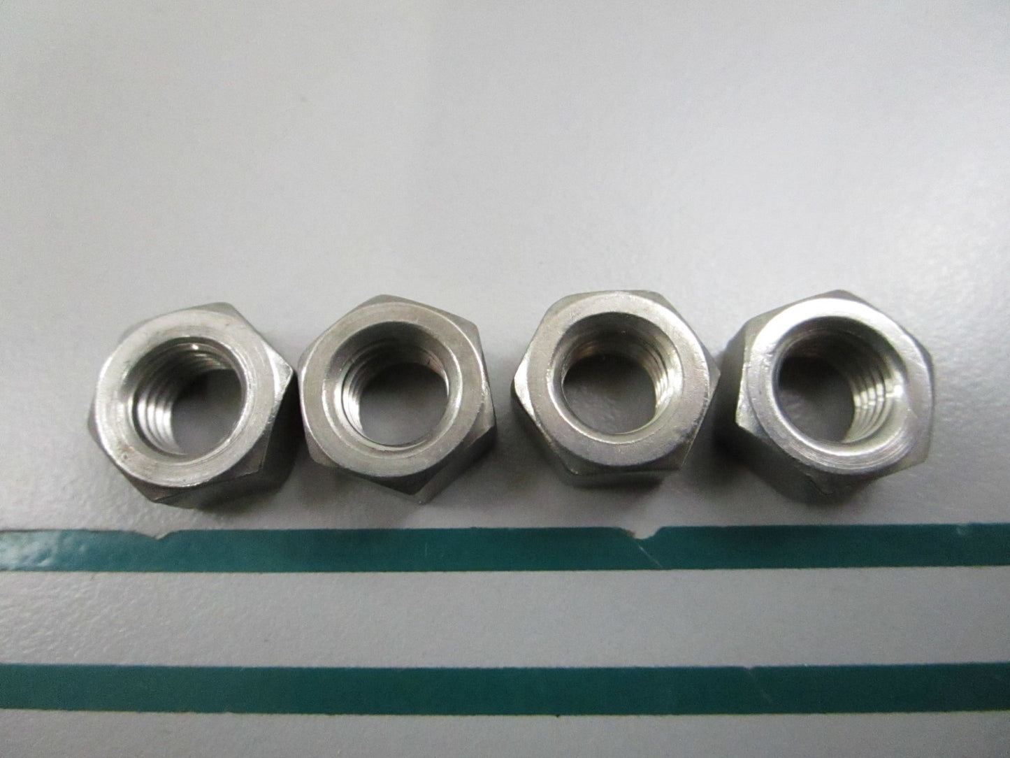 NEW OEM (LOT OF 4) 306422 0306422 OMC Johnson Evinrude Nut 0810