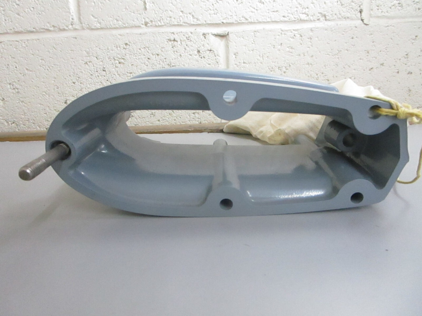 *NEW OEM* 0820 OMC Johnson Evinrude Gearcase Extender Assy 392967 0392967