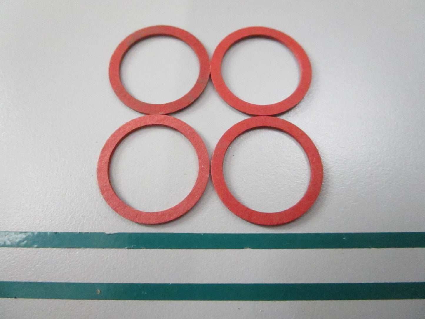 NEW OEM (LOT OF 4) 897682 Volvo Penta Gasket 0810