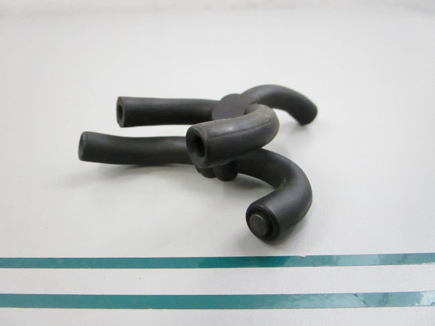 NEW OEM 1268050022 Mercedes-Benz Fitting 0810