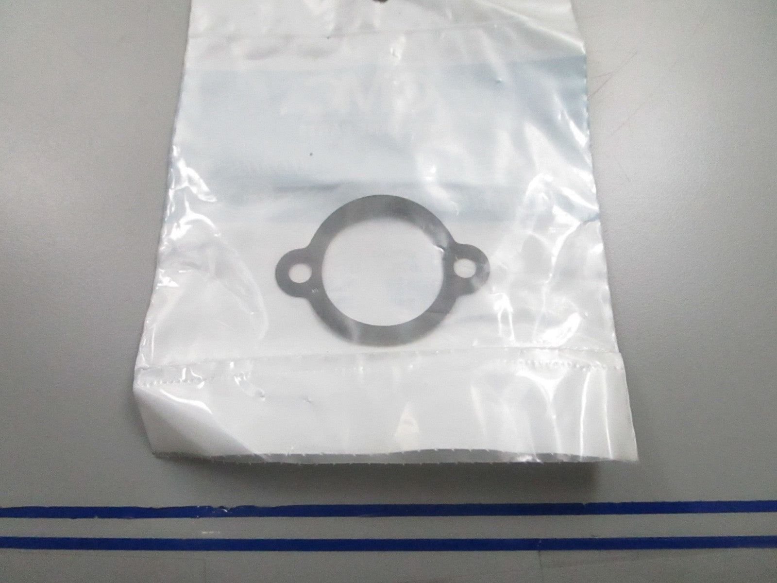 *NEW OEM* 0810 OMC Johnson Evinrude Gasket 446071 0446071