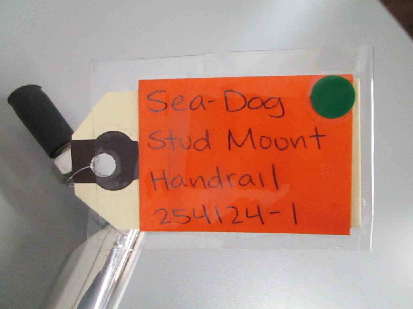 NEW OEM 254124-1 Sea-Dog Stud Mount Handrail 0820