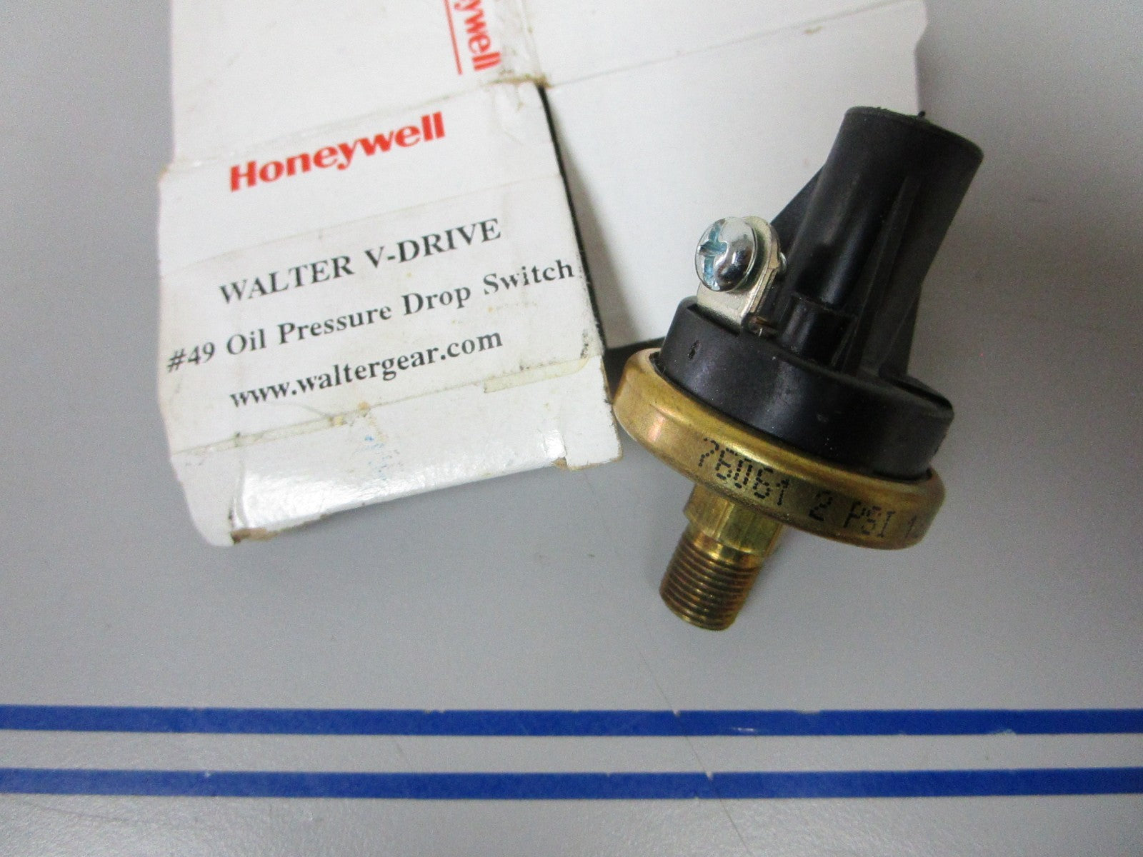 *NEW OEM* 0720 Honeywell Oil Pressure Switch 76061-49