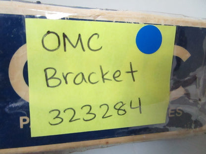 *NEW OEM* 0810 OMC Johnson Evinrude Bracket 323284 0323284