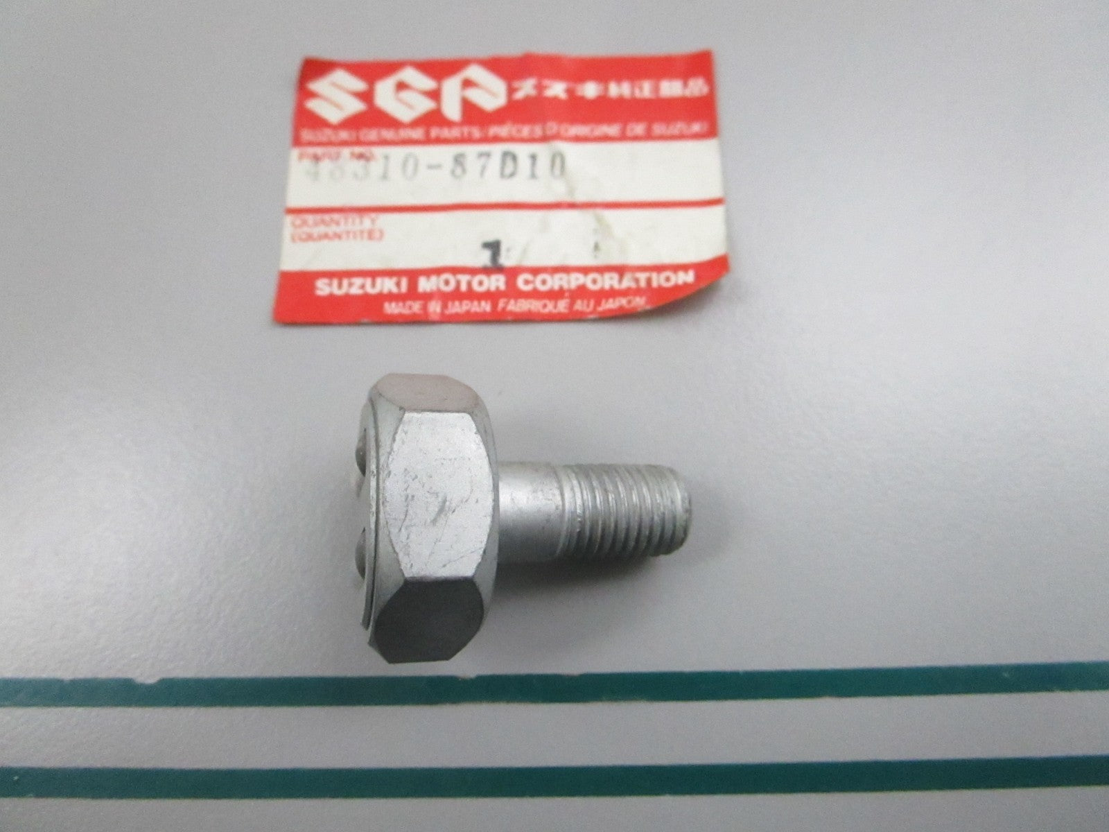 NEW OEM 48310-87D10 Suzuki Trim Cylinder Pad 0810