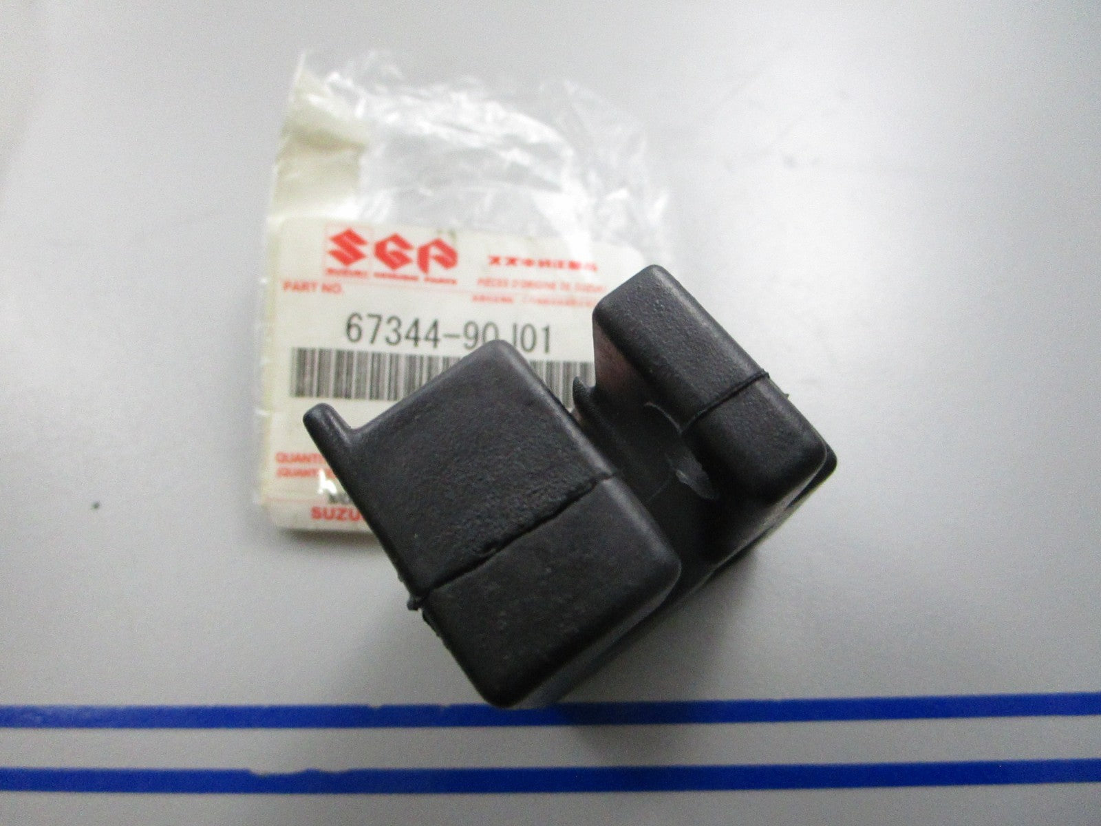 *NEW OEM* 0810 Suzuki Remocon Cushion 67344-90J01