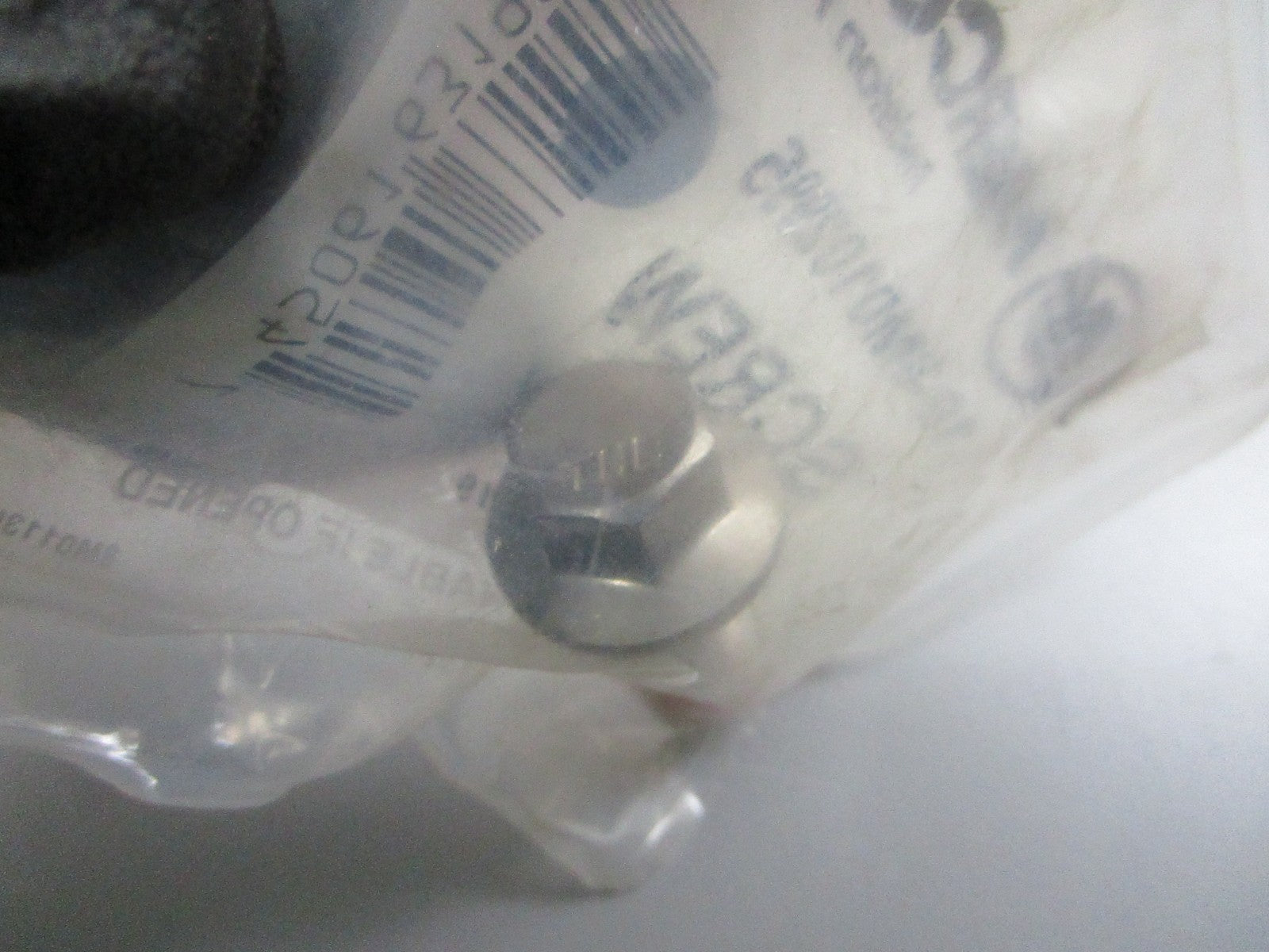 *NEW OEM* 0810 Mercury Quicksilver Screw 10-8M0102995