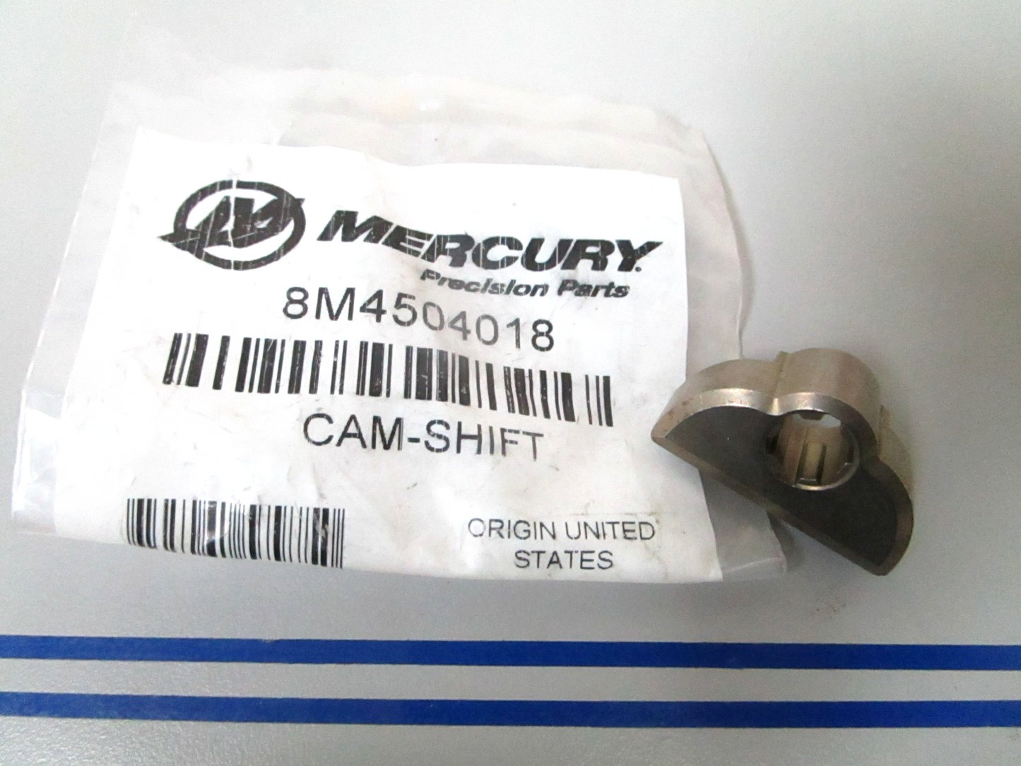 *NEW OEM* 0720 Mercury Quicksilver Shift Cam 8M4504018
