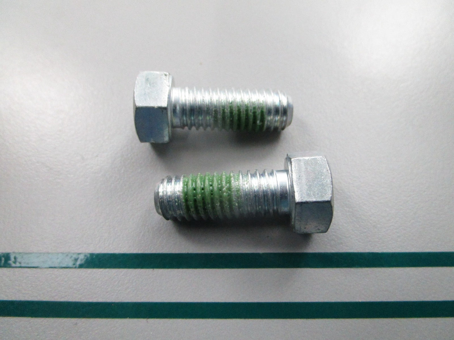 NEW OEM (LOT OF 2) 5D-0353 CAT Bolt 0810