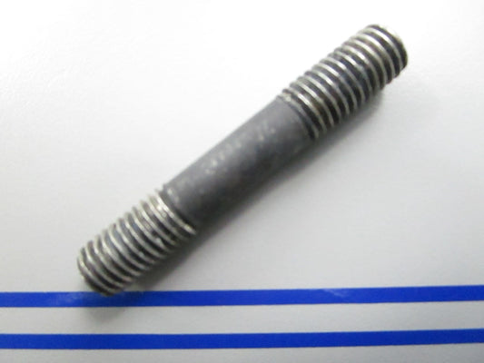 *NEW OEM* 0810 OMC Johnson Evinrude Stud 357905 0357905