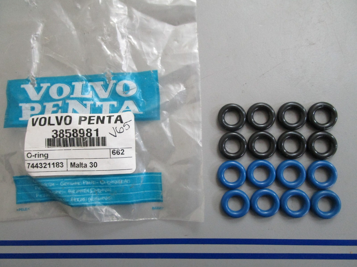 *NEW OEM* 0820 Volvo Penta O-Ring Kit 3858981