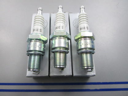 NEW (LOT OF 3) B6ES NGK Spark Plug 0810