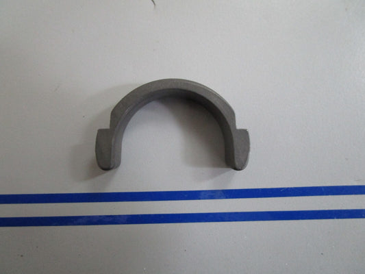 *NEW OEM* 0770 OMC Johnson Evinrude Cradle 321512 0321512