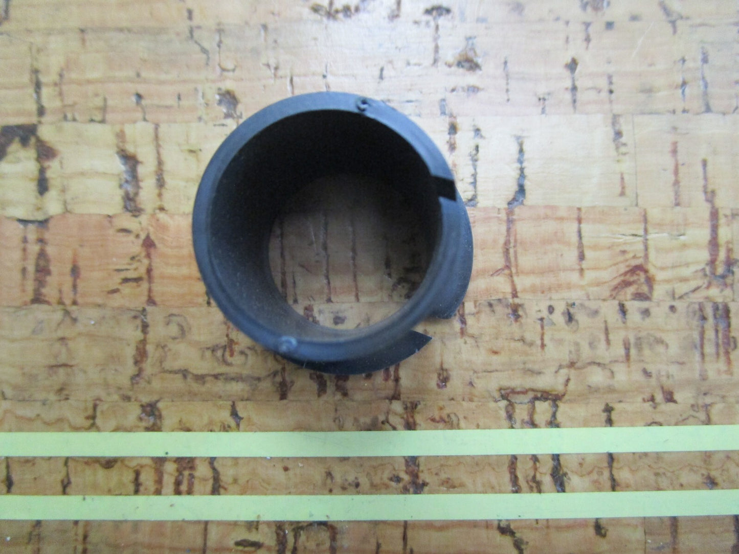 *NEW OEM* 0810 OMC Johnson Evinrude Bushing 915050 0915050