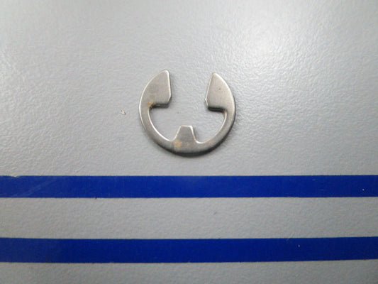 NEW OEM 203470 0203470 OMC Johnson Evinrude Retaining Ring 0810