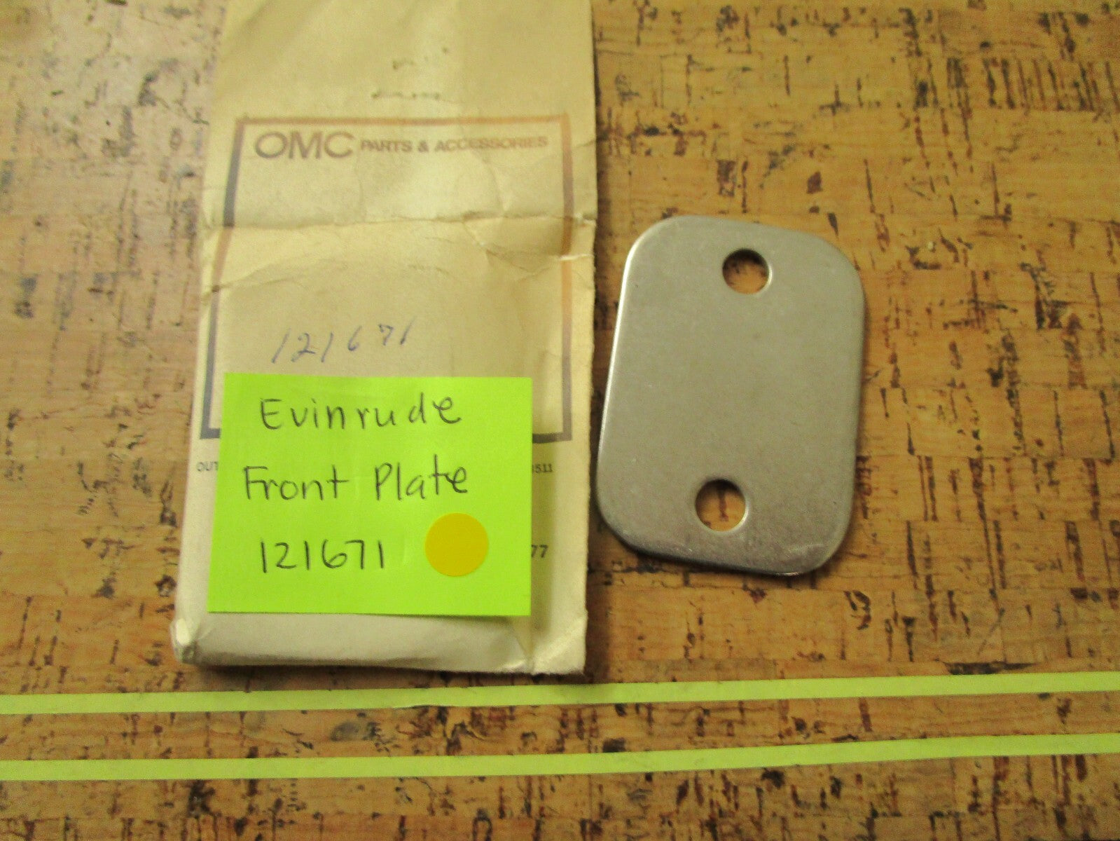 *NEW OEM* 0810 OMC Johnson Evinrude Front Plate 121671 0121671