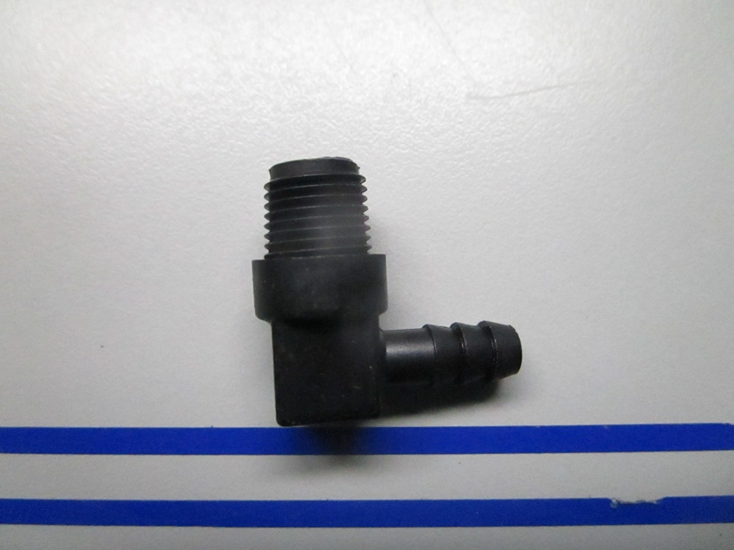 *NEW OEM* 0810 OMC Johnson Evinrude Elbow 321886 0321886