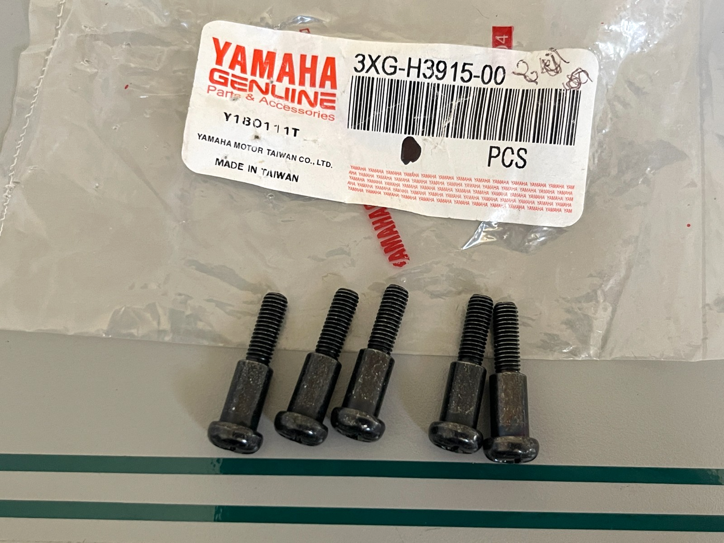 NEW OEM (LOT OF 5) 3XG-113915-00-00 Yamaha Lever Fitting Screw 0810