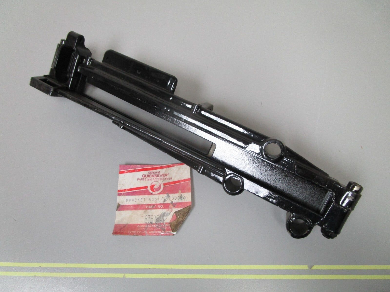 *NEW OEM* 0720 Mercury Quicksilver Bracket Assembly 87876A1