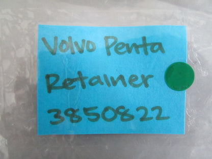 NEW OEM 3850822 Volvo Penta Retainer 0820