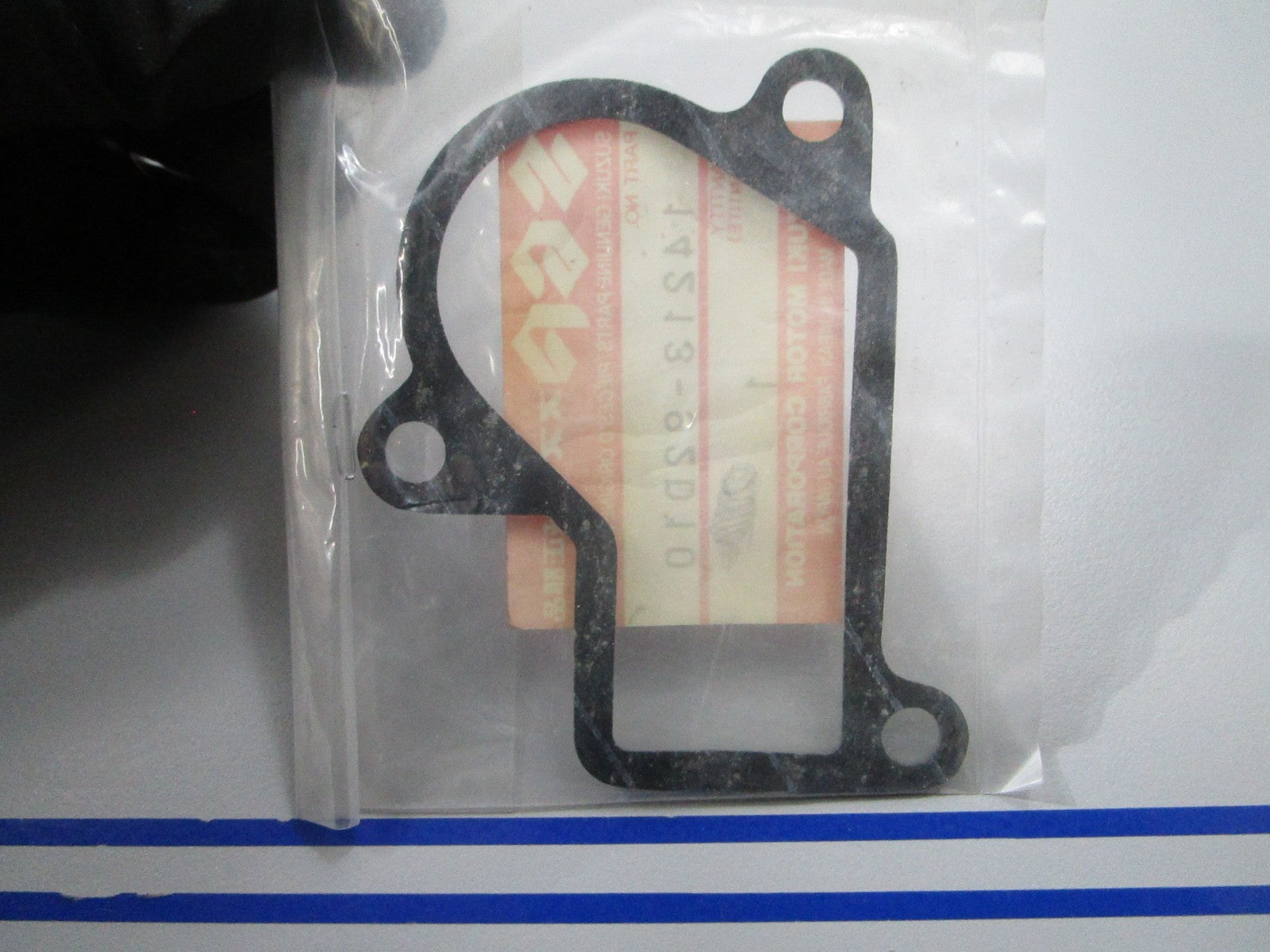 *NEW OEM* 0810 Suzuki Gasket 14213-92D10