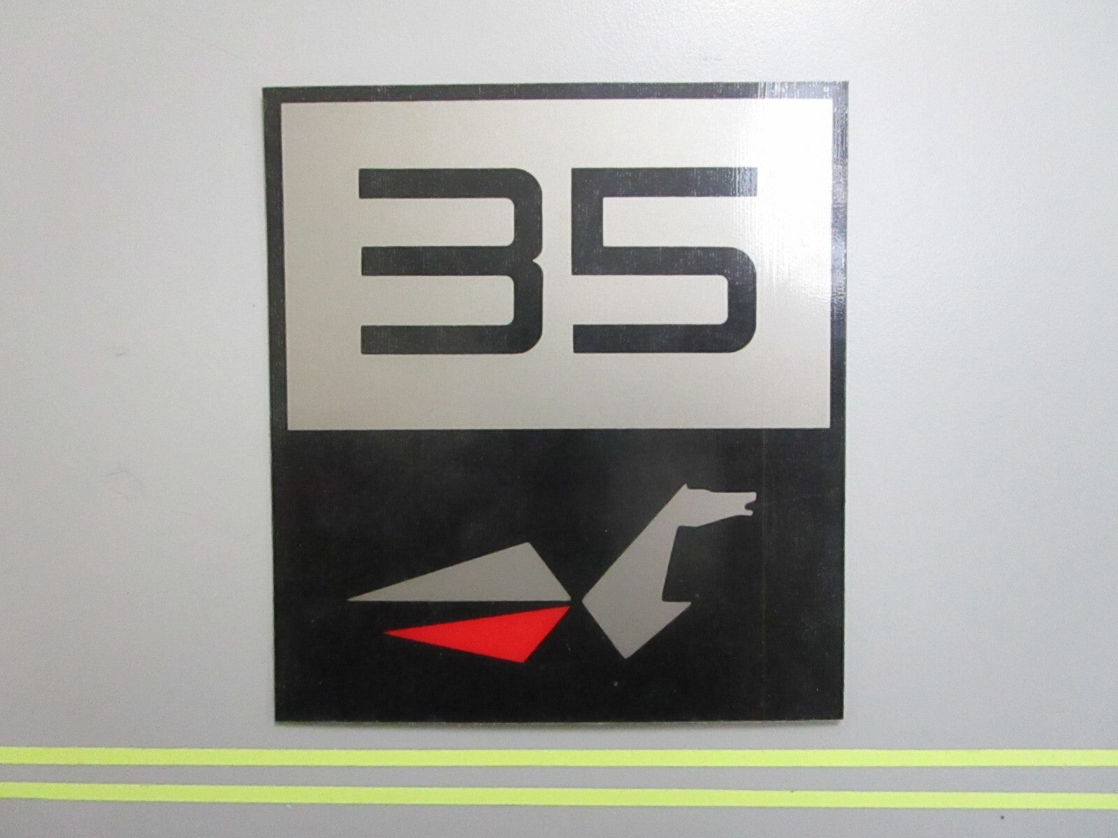 *NEW OEM* 0810 OMC Johnson Evinrude Decal 332632 0332632