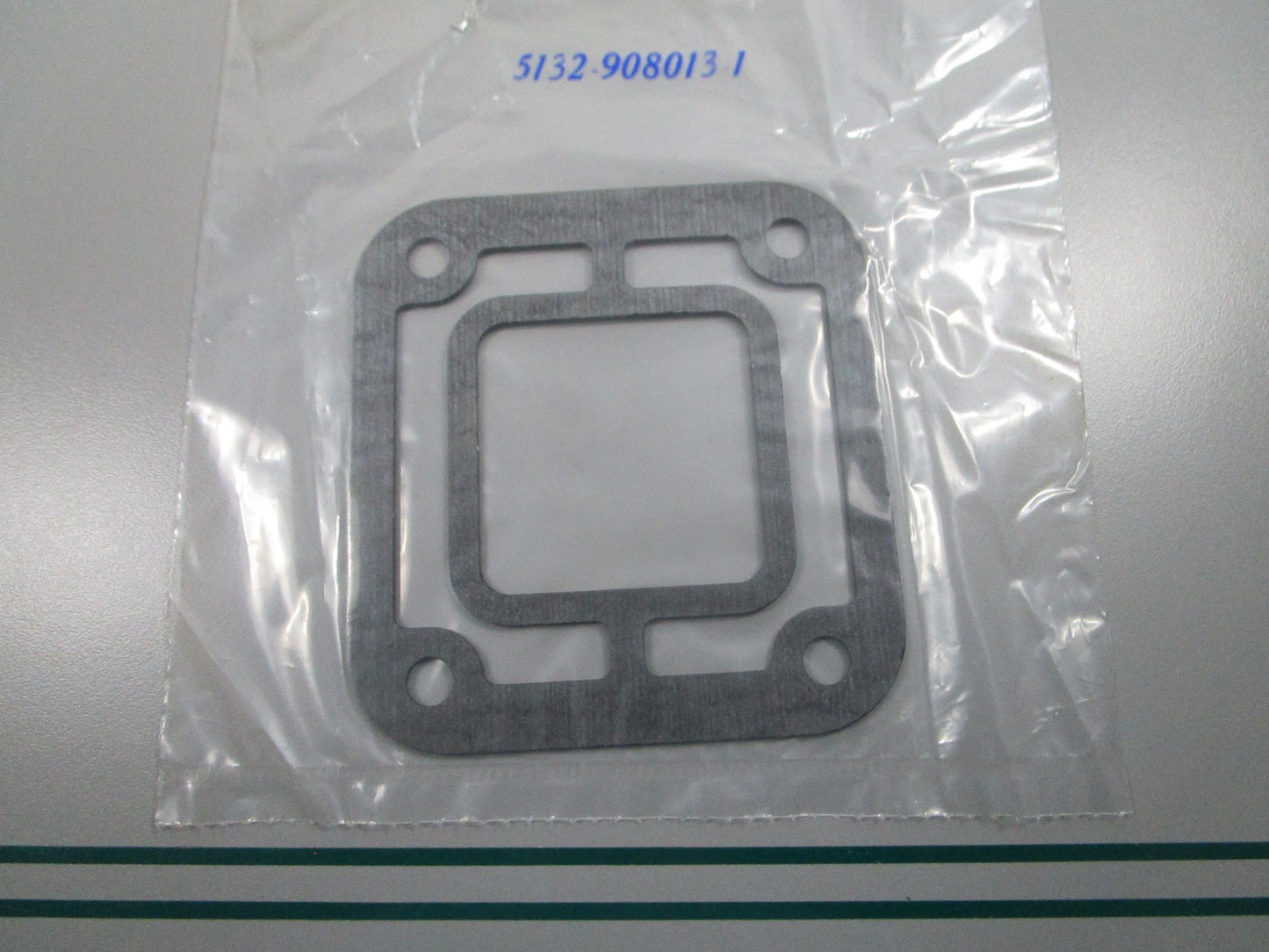 NEW OEM 908013 0908013 OMC Johnson Evinrude Gasket 0810