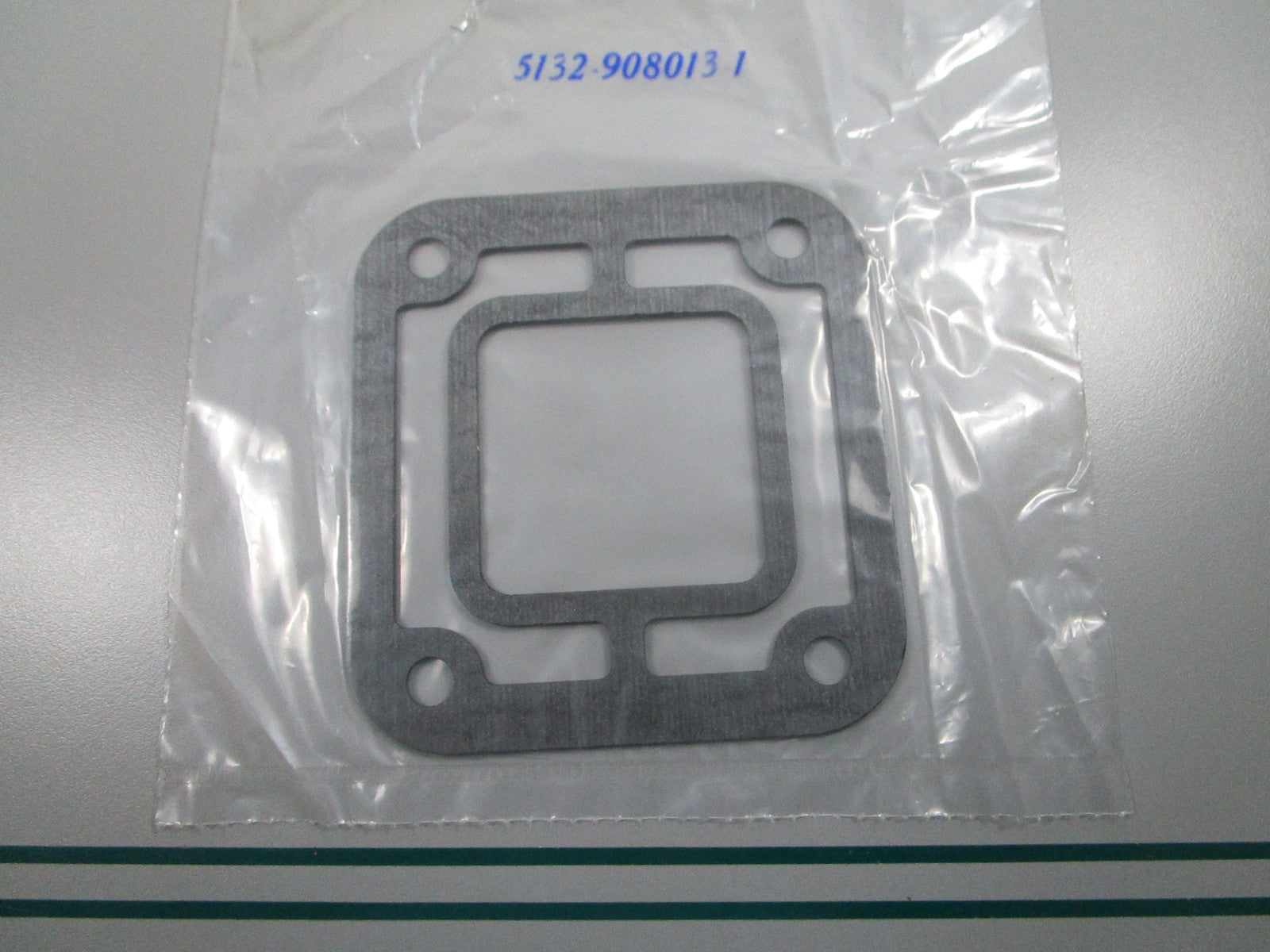 NEW OEM 908013 0908013 OMC Johnson Evinrude Gasket 0810