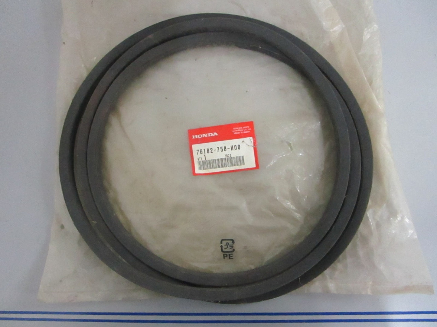 *NEW OEM* 0820 Honda V-Belt 76182-758-H00