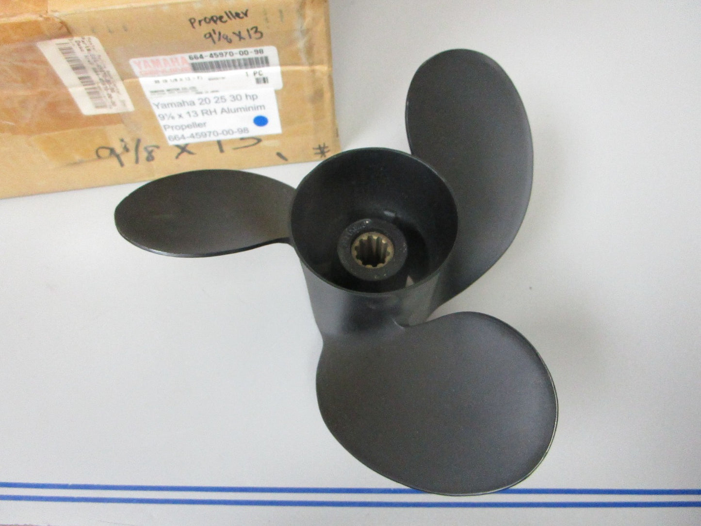 *NEW OEM* 0720 Yamaha 20 25 30 hp 9⅛ x 13 SS RH Propeller 664-45970-00-98