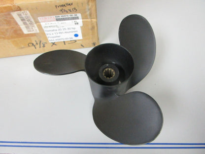 *NEW OEM* 0720 Yamaha 20 25 30 hp 9⅛ x 13 SS RH Propeller 664-45970-00-98